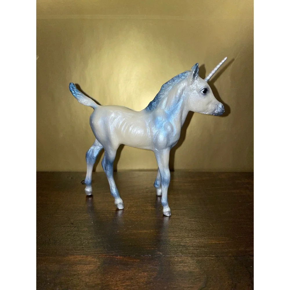 Breyer Unicorn Foal Caspian Sea Star‎ Model Horse Unicorn Sylver Blue